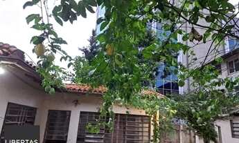 Imagem 4: Casa em Porto Alegre, no bairro São João, com 4 dormitório(s), à venda