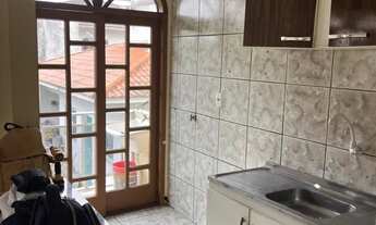 Imagem 6: Kitnet com ar condicionado no coração do iririu