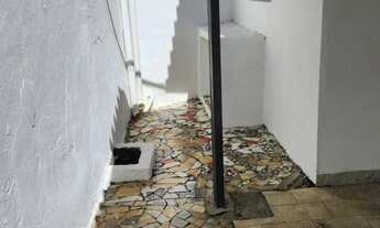 Imagem 5: Casa de fundo 1 dorm Proxima a João Dias