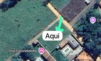 Imagem: Terreno de esquina, com planta topográfica