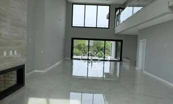 Imagem 5: Viva o Sonho: Residência Exclusiva com Amenidades de Cinco Estrelas em Condomínio Privado