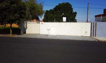 Imagem 2: Casa para venda tem 100 metros quadrados com 2 quartos em Residencial Cambuy - Araraquara