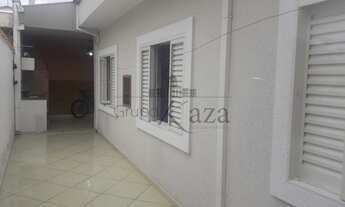 Imagem 7: Casa para venda possui 166 metros quadrados com 3 quartos em Jardim Santa Maria - Jacareí