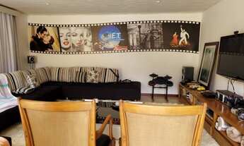 Imagem 7: Casa para venda possui 650 metros quadrados com 5 quartos em - Campos do Jordão - São Pau