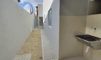 Imagem 7: Casa para venda possui 100 metros quadrados com 3 quartos em Aracapé - Fortaleza - CE