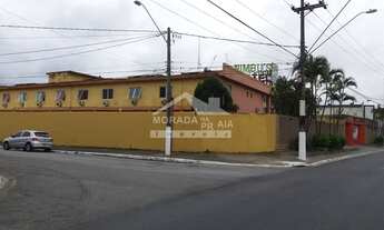 Imagem 2: Área de 2.693 m², com área construída confira na imobiliária em Praia Grande