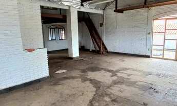 Imagem 4: Casa para venda tem 200 metros quadrados com 2 quartos em Centro - Porangaba - SP