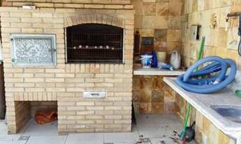 Imagem 4: Casa ESQUINA na Amintas Barros com portas e janelas em Ipê