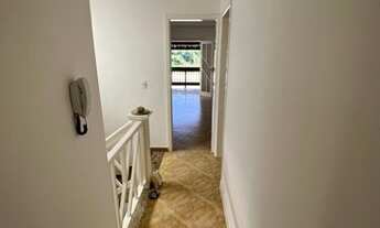 Imagem 3: Sobrado para aluguel tem 214 metros quadrados com 3 quartos em Centro - Macaé - RJ