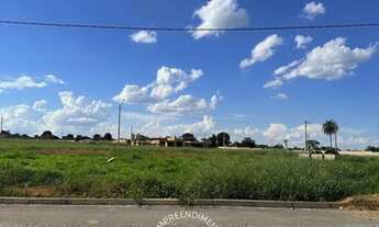 Imagem 2: Vendo lote no Aldeia da Serra. Quadra 12A, com duas frentes, lote quitado. Luziania/GO