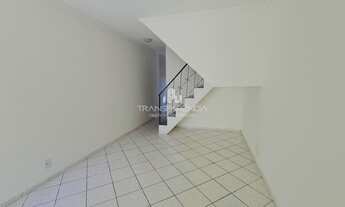 Imagem 2: Casa Duplex de esquina - 2 quartos quintal