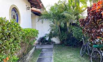 Imagem 7: Ampla casa linear estilo colonial com 144 m² de área construída em terreno de 371 m²l!!