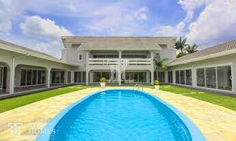 Imagem: Casa de alto padrão à venda no condomínio