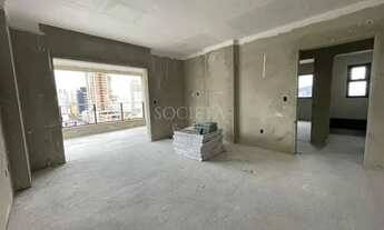 Imagem 4: OPORTUNIDADE DE APARTAMENTO COM 03 DORMITÓRIOS BEM LOCALIZADO NA MEIA PRAIA