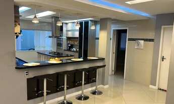 Imagem 3: Casa de alto padrão em condomínio