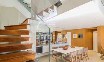 Imagem 3: Imóvel de 215m², com 3 dormitórios (sendo 1 suíte)