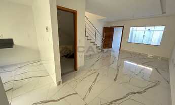 Imagem 6: GAR- Lindíssima Casa Duplex com excelente acabamento sendo 3 quartos com Suíte Colina d L