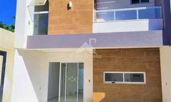 Imagem: Casa à venda no bairro Urucunema - Eusébio/CE