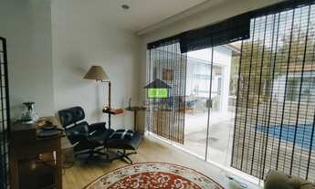 Imagem 2: LINDA CASA EM UM DOS CONDOMÍNIOS MAIS TRADICIONAIS DA GRANJA VIANA!