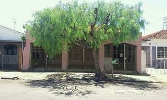 Imagem 3: Excelente casa p/ venda : A/C 218 m2 A/T 250 m2 com 3 quartos(1 suíte ), 3 salas e demais