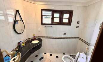 Imagem 3: Sofisticação e Conforto em Petrópolis - Casa 4 Quartos em Condomínio Flor da Serra