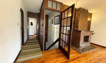 Imagem 3: Casa para Venda em Teresópolis, Iucas, 5 dormitórios, 1 suíte, 3 banheiros, 2 vagas