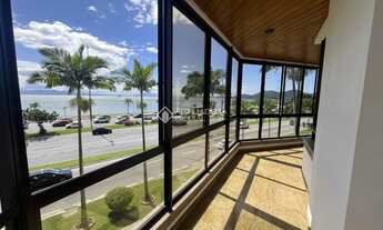Imagem 3: Luxuoso Apartamento com Vista para a Beira-Mar Norte em Florianópolis