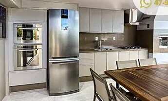 Imagem 7: Apartamento Diferenciado debruçado na orla de Balneário Camboriú, uma casa a beira mar