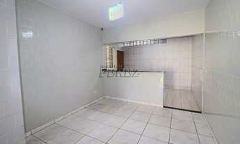 Imagem 3: Casa a venda e locação com edícula completa - Espaço e versatilidade em Londrina!