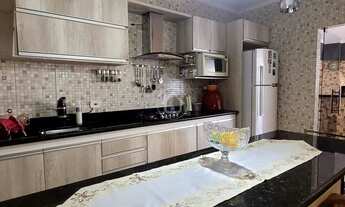 Imagem 5: SOBRADO COM 2 SALÕES ALUGADOS