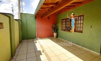 Imagem 4: CASA NO CENTRO COM 3 QUARTOS SENDO UMA SUÍTE