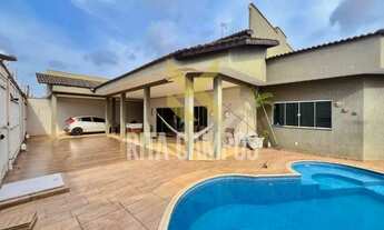 Imagem: CASA AMPLA E CONFORTÁVEL EM DOIS LOTES