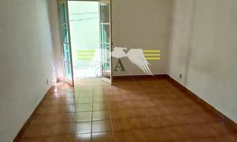 Imagem 2: Apartamento de 40m² com quintal para locação, 2 dormitórios, 2 banheiros, à 850m da Estaçã