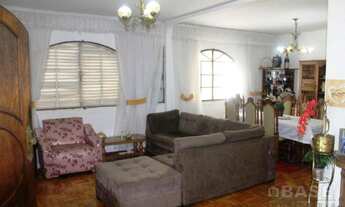 Imagem 4: Sobrado com 4 dormitórios para alugar, 415 m² por R$ 2.900/mês - Industrial - Araguari/MG