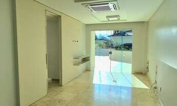 Imagem 5: Casa de condomínio sobrado para venda tem 508 metros quadrados com 4 quartos