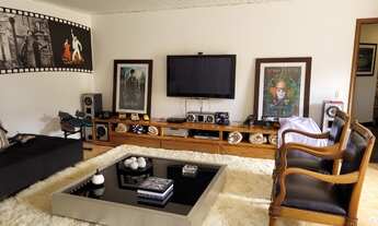 Imagem 4: Casa para venda possui 650 metros quadrados com 5 quartos em - Campos do Jordão - São Pau