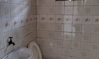 Imagem 4: Oportunidade para sair do aluguel !casa com dois quartos e uma vaga no bairro de Furnas