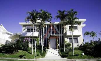 Imagem: Casa em Jurerê com 4 quartos sendo suítes