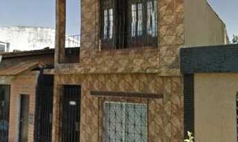 Imagem: Vila de 4 Kitnets e quintal amplo, próximo