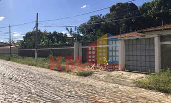Imagem: VENDA! Casa com amplo terreno no bairro