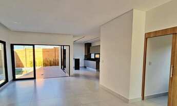 Imagem 5: Casa venda tem 200 metros quadrados com 3 quartos