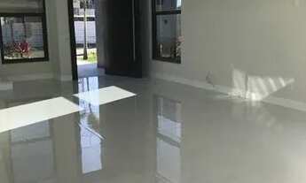 Imagem 4: Mansão ampla e maravilhosa! Nova! Diferenciada! 4 Suítes, closet! Área construída de 380m2