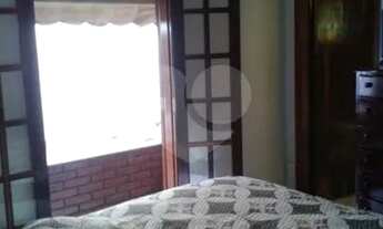 Imagem 5: CASA TÉRREA A VENDA NO HORTO FLORESTAL - 4 DORMITÓRIOS (2 SUÍTES) E 4 VAGAS DE GARAGEM