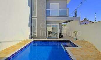 Imagem: CASA à venda com piscina e 3 quartos em