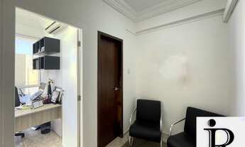 Imagem 4: Excelente oportunidade de investir em sala comercial no centro de Curitiba. Andar alto, co