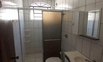 Imagem 3: Apartamento com 2 dormitórios para alugar, 108 m² por R$ 800/mês - Jardim Coelho Neto - Gu