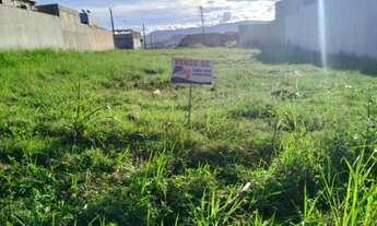 Imagem: Vende-se uma área de 4 lotes na Avenida