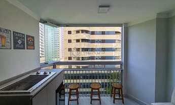 Imagem 5: Apartamento reformado com varanda gourmet na quadra-mar da Praia das Pitangueiras, Guaruja