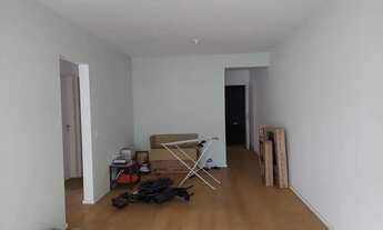 Imagem 3: Apto Valparaíso, amplo, sol, local nobre, Av. Portugal, excelente preço - Petrópolis - RJ