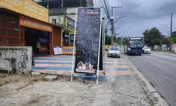 Imagem 7: Loja próximo à Estação e a Praça de Ricardo